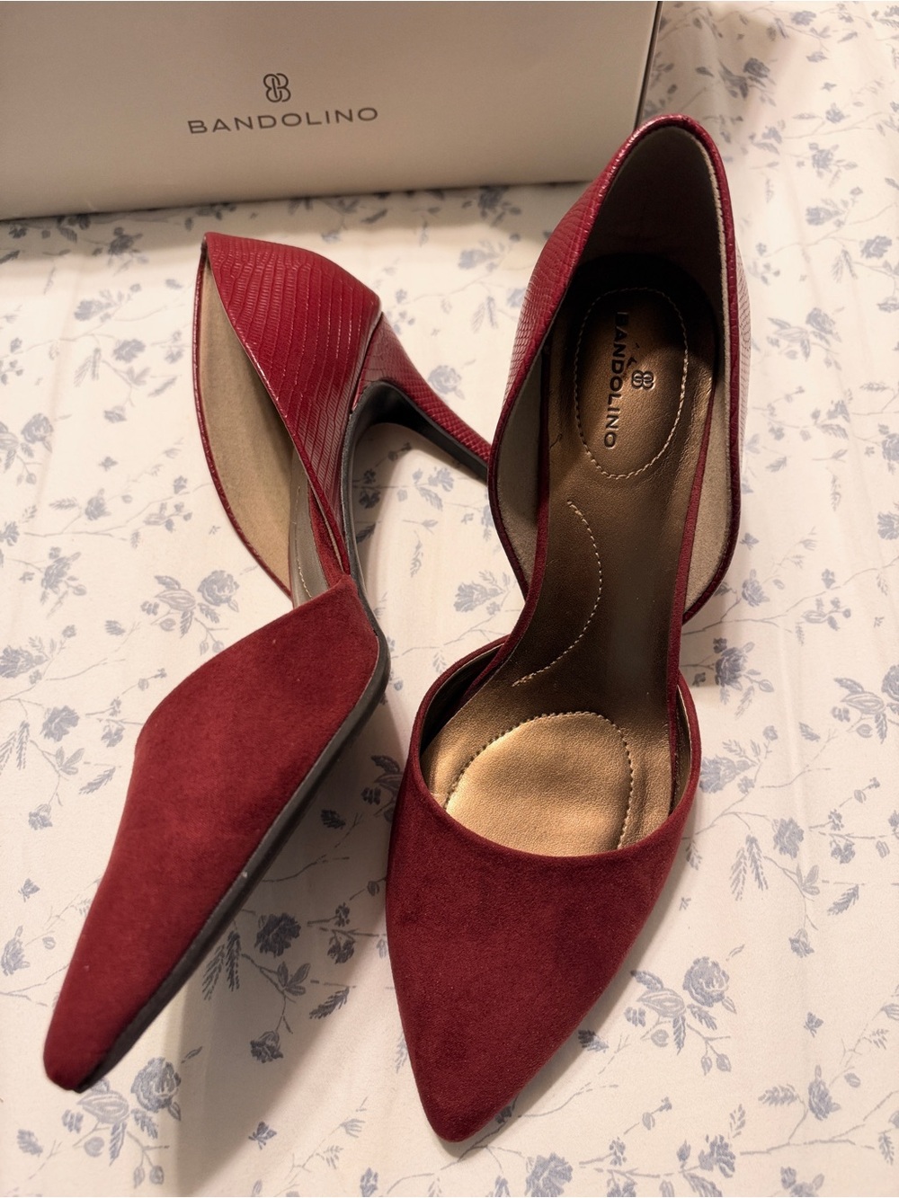 Bandolino Red Pointed Toe D'Orsay Pumps